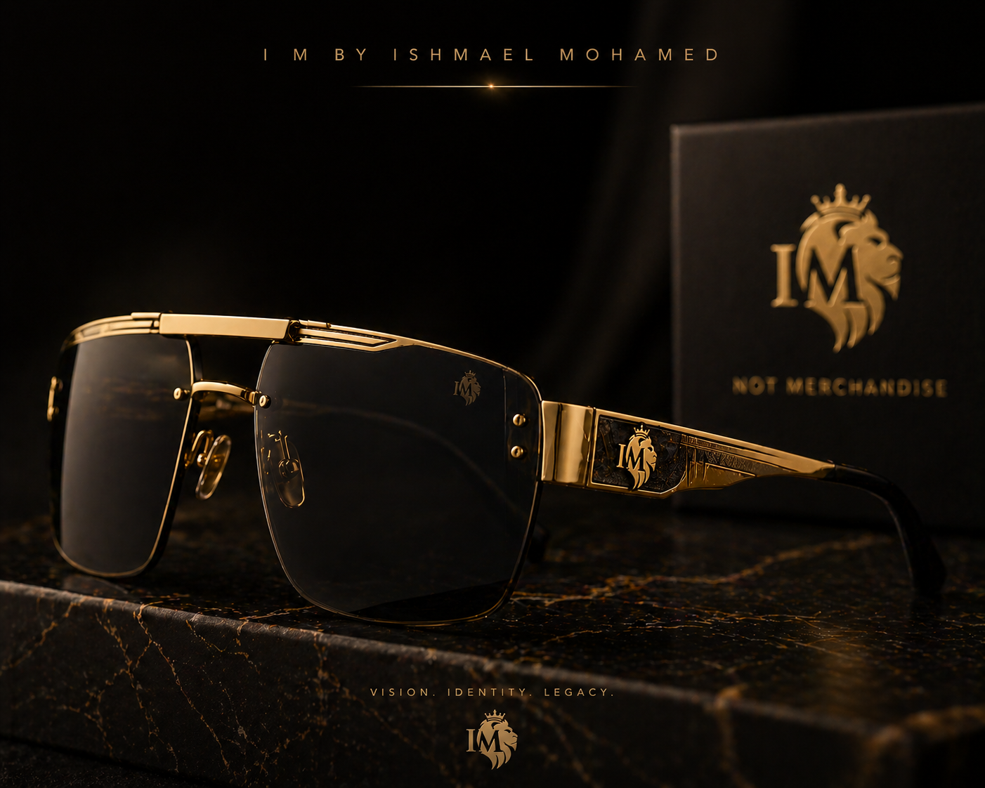 Gold-detailed I M signature eyewear